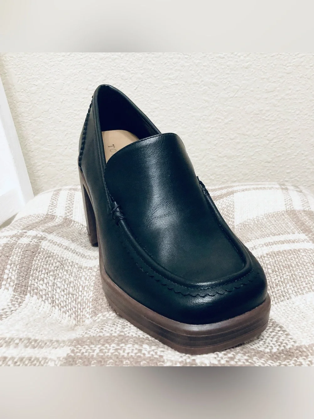 Torrid Shoes Womens  7.5 Wide Width Mock Toe Platform Loafers Mary Jane Black